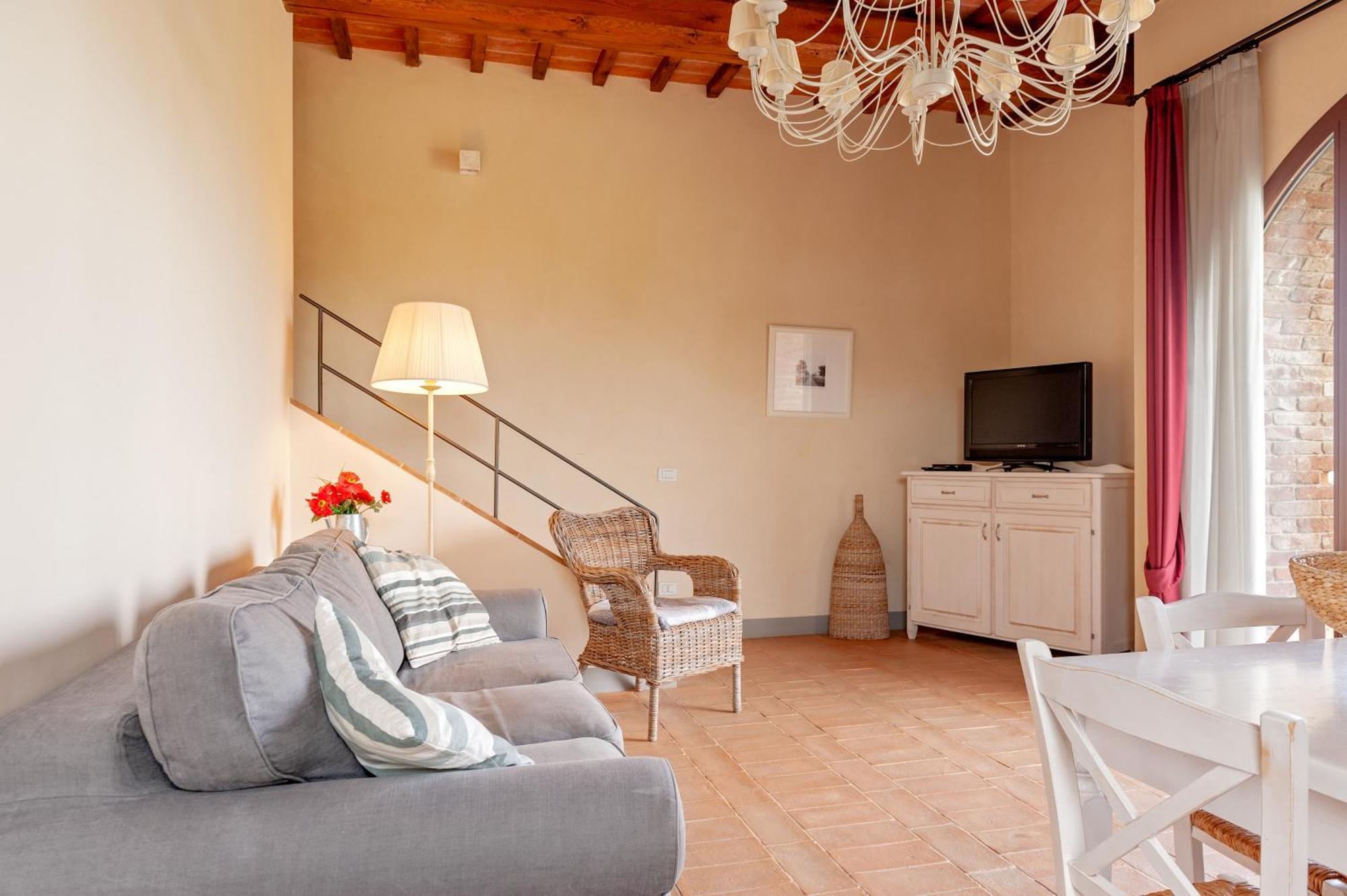 Il Borgo Delle Ville Palaia Exterior foto