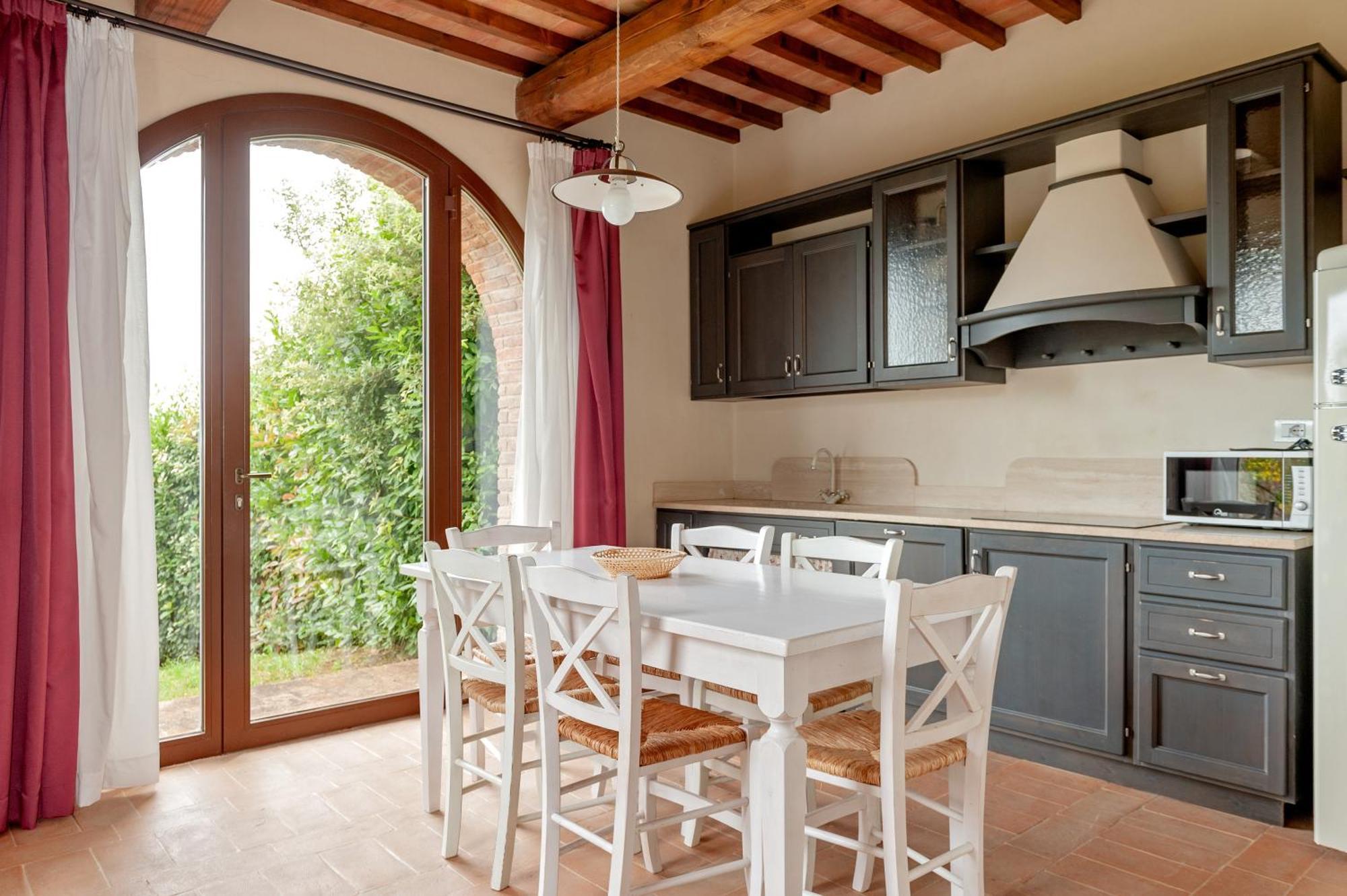 Il Borgo Delle Ville Palaia Exterior foto